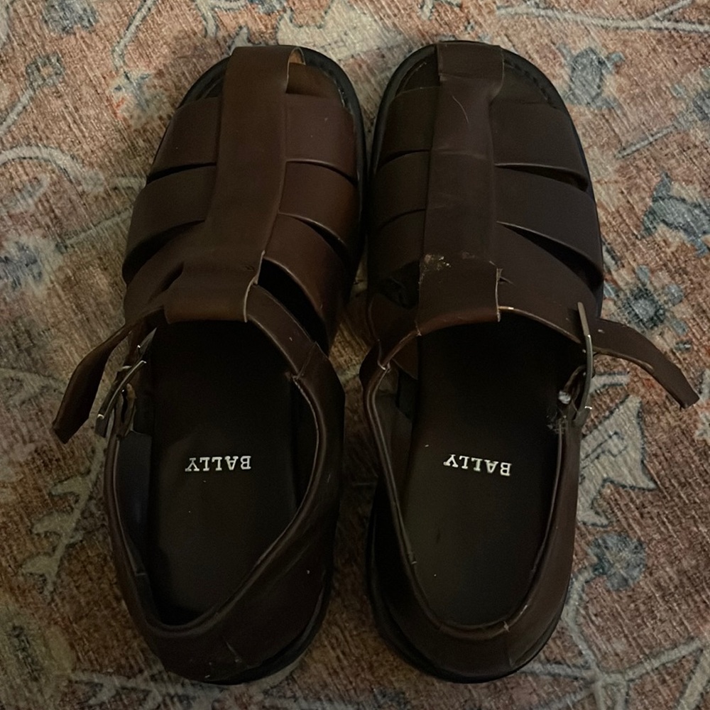 Almost new men's Bally leather scandal